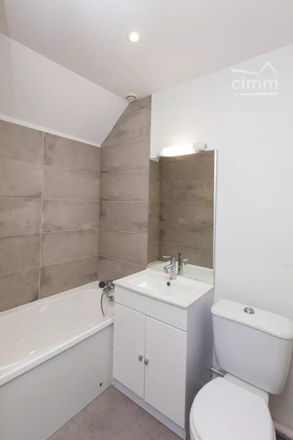 Photo 2 - Appartement à Saint-Maximin