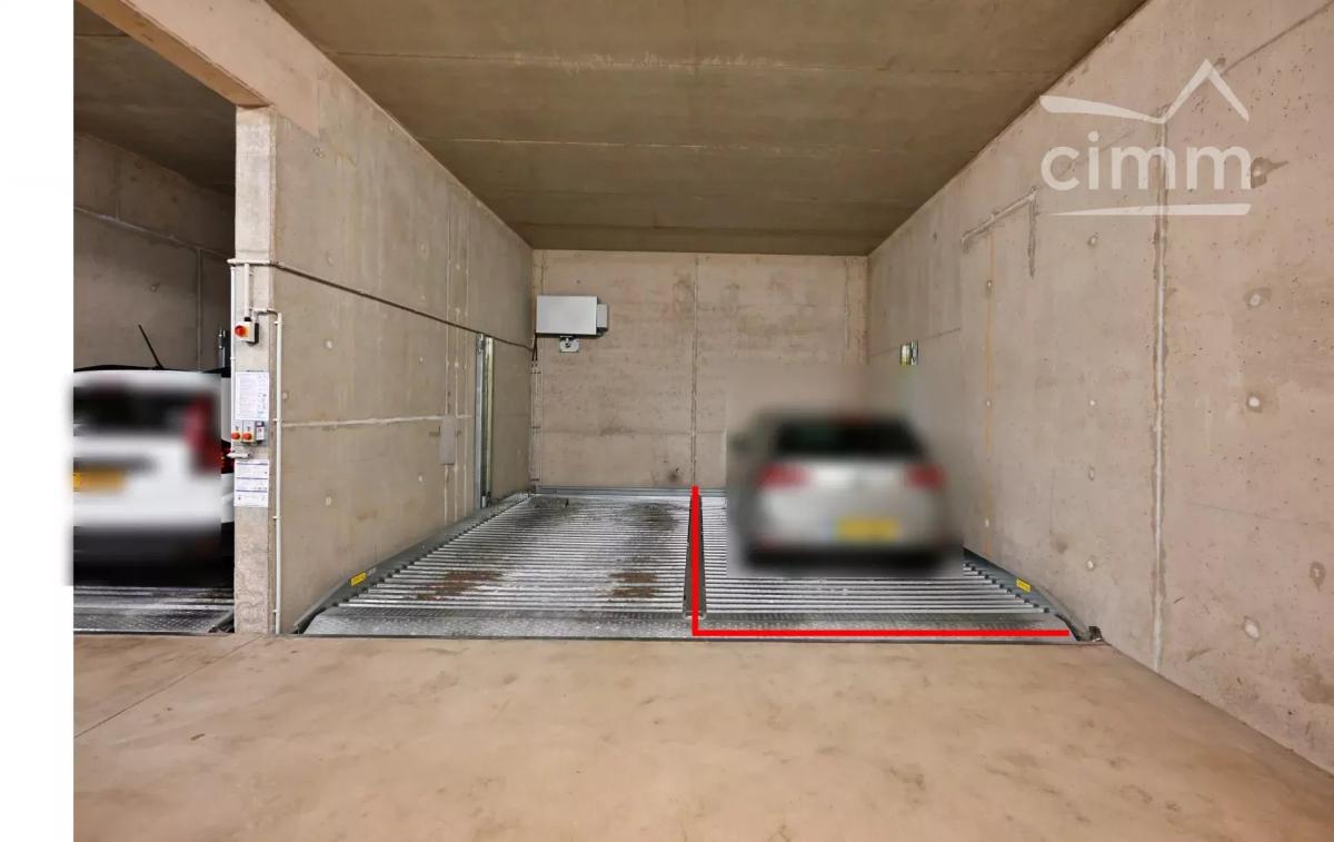 Photo 2 - Garage / Parking à Oberkorn