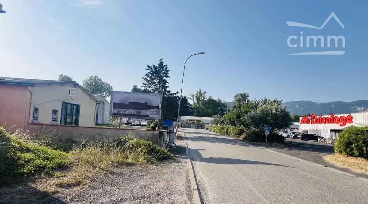 Photo principale - Locaux d'activité / Entrepôts à Quillan