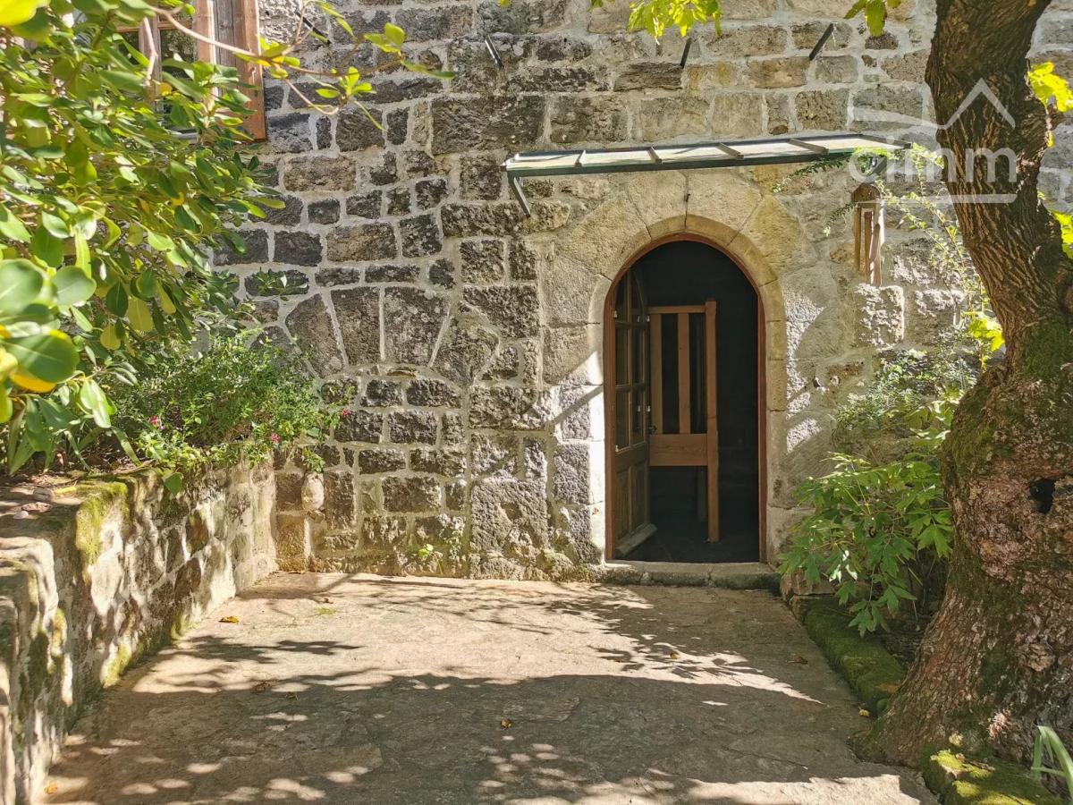 Photo 2 - Maison à Saint-André-Lachamp