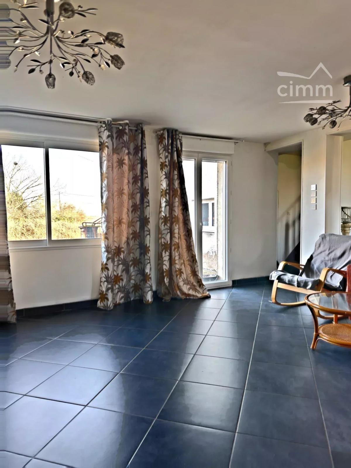 Photo 2 - Maison à La Roche-en-Brenil