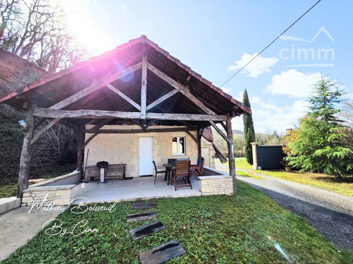 Photo 12 - Immeuble à Montignac-Lascaux