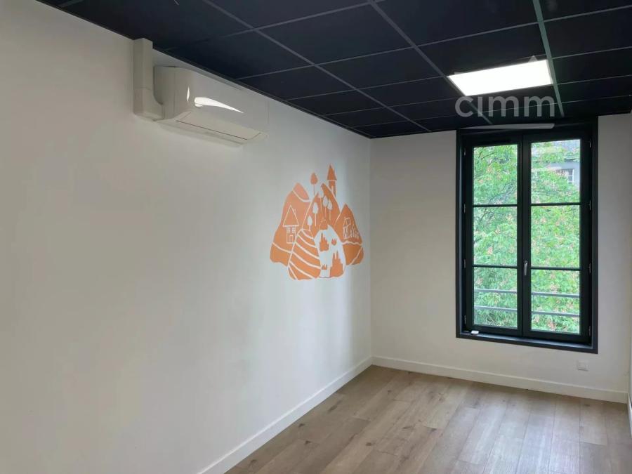 Photo principale - Bureau à Tours