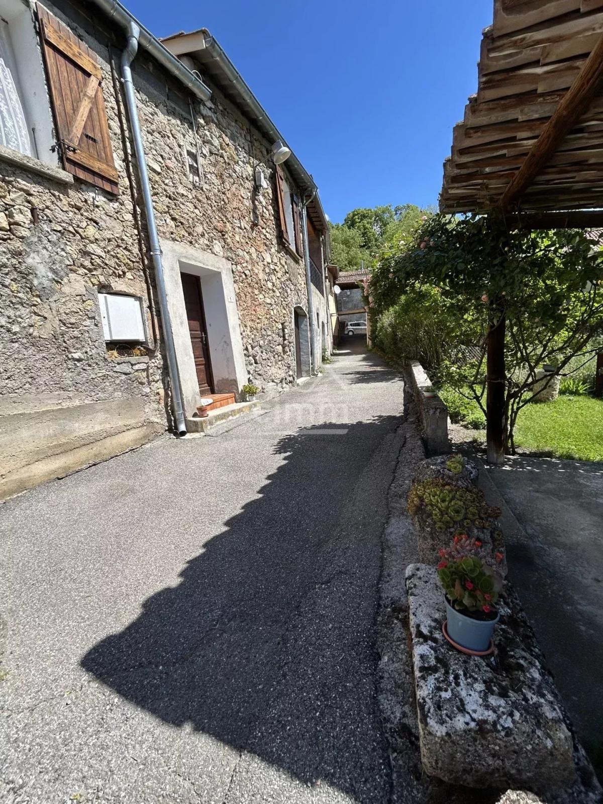 Photo principale - Maison à Bayons