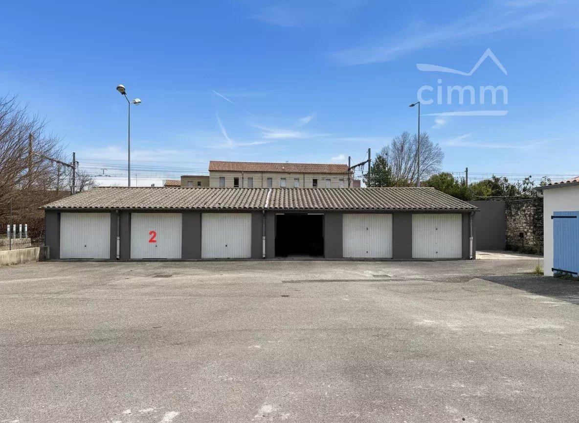 Photo principale - Garage / Parking à Le Teil