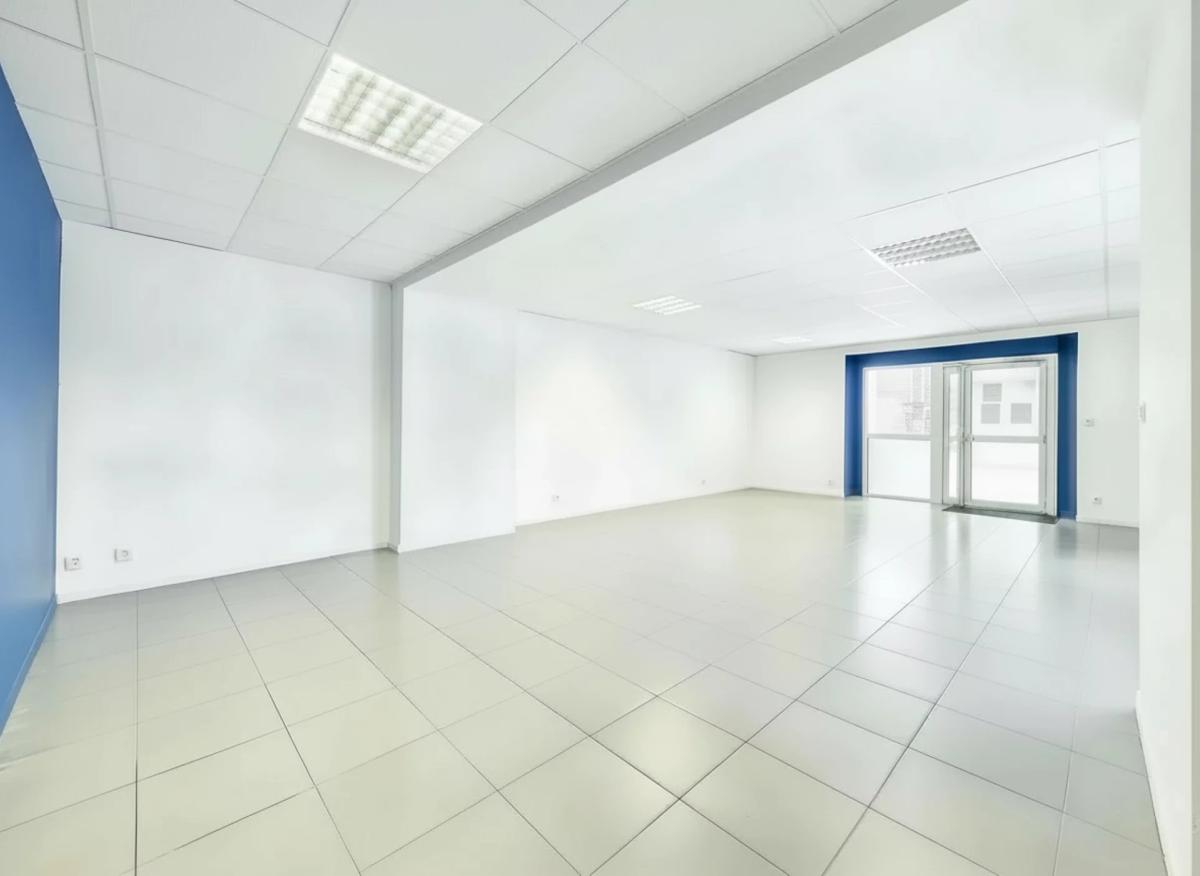 Photo 3 - Commerce à Bréal-sous-Montfort