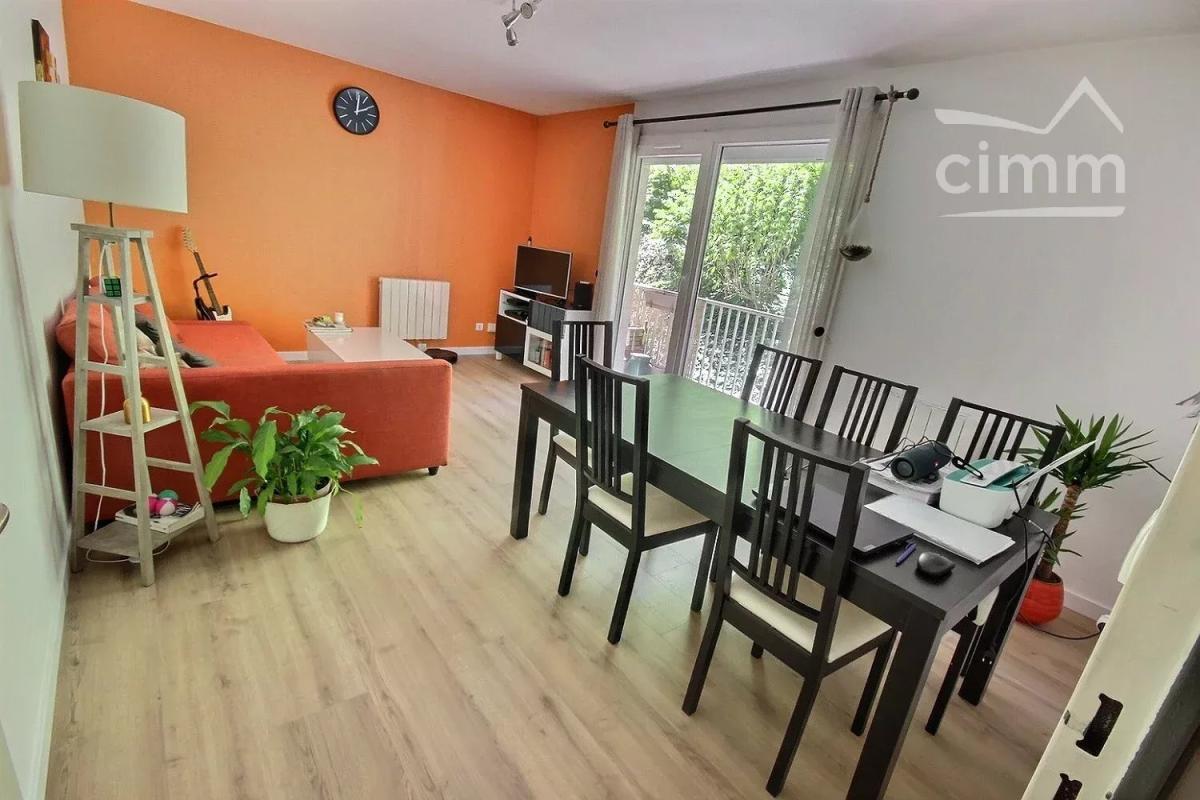 Photo 2 - Appartement à Saint-Étienne