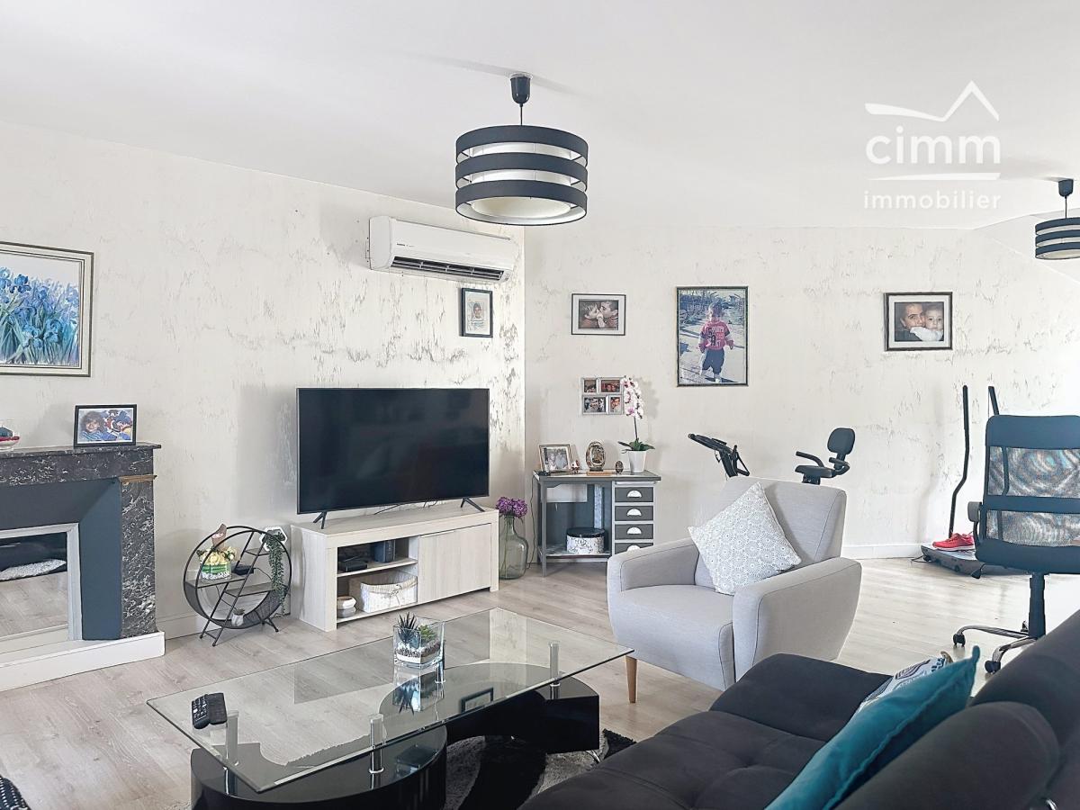 Photo 22 - Commerce à Châtillon-Coligny