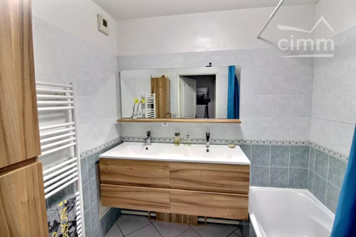 Photo 8 - Appartement à Échirolles