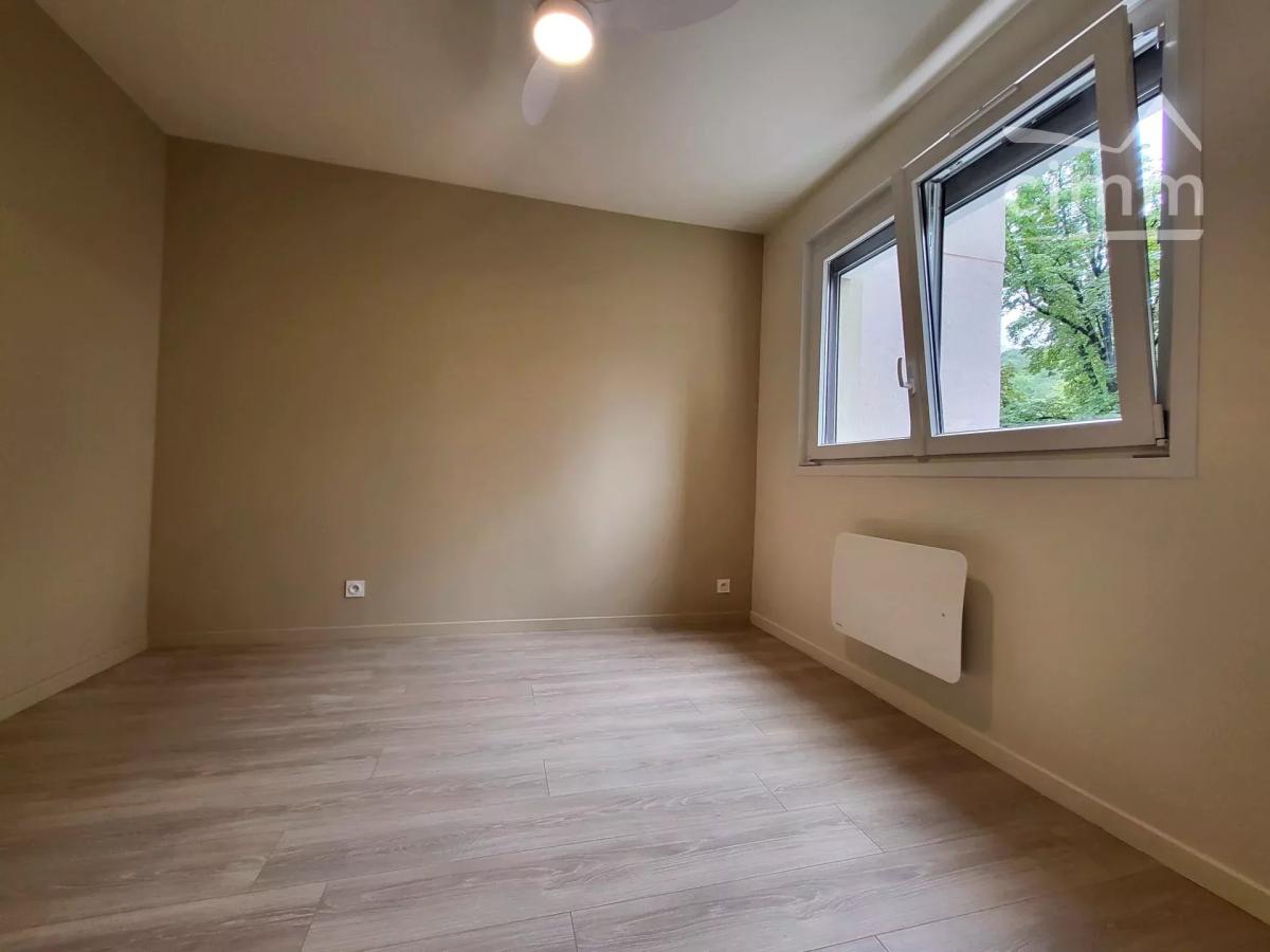Photo 6 - Appartement à Échirolles