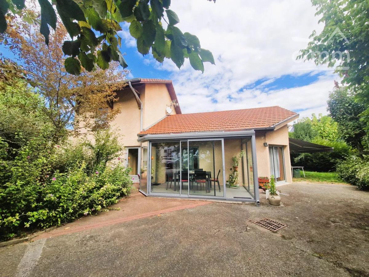 Photo 3 - Immeuble à Bourgoin-Jallieu
