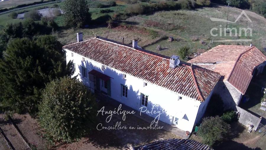 Photo principale - Maison à Saint-Genis-de-Saintonge